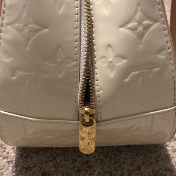 Monogram Vernis Cream Patent Leather Satchel - Picture 5 of 6